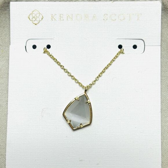 KENDRA SCOTT 14K Gold Plated Cory Pendant Necklace in Ivory Mother of Pearl - Picture 1 of 6